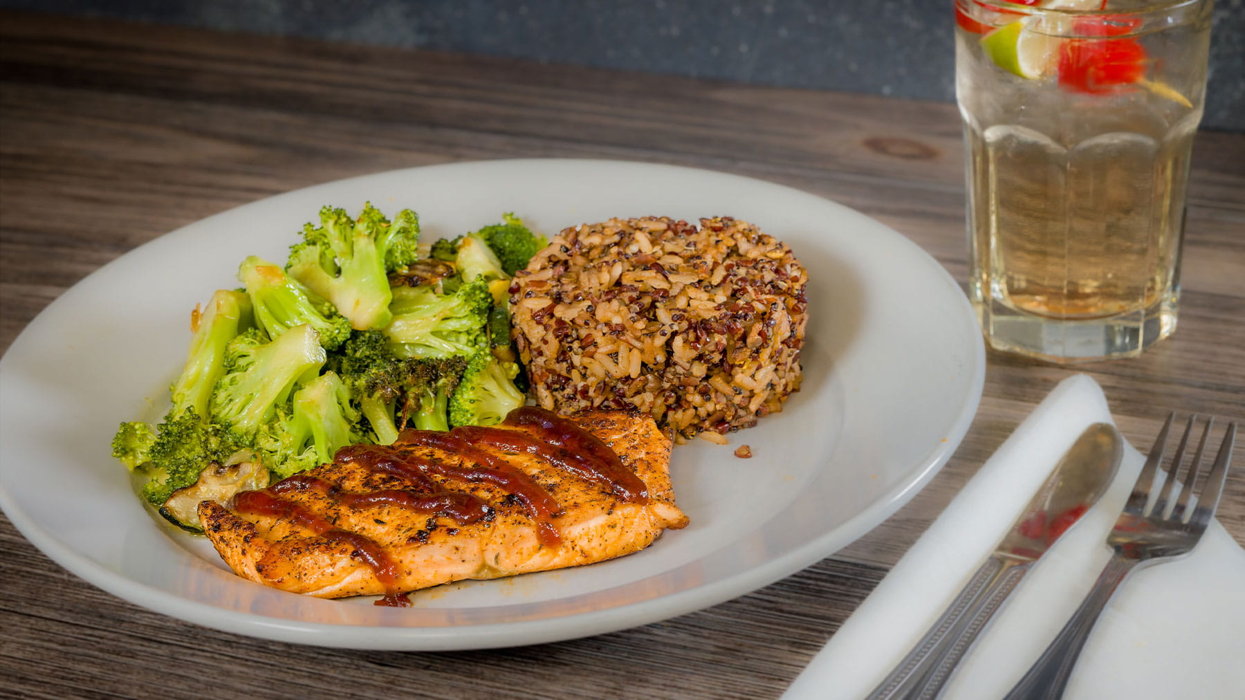 The Junction Ale House Snowshoe Mountain Resort