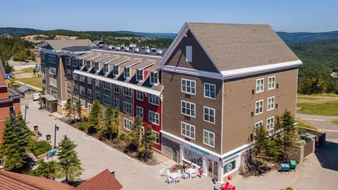 Expedition Station in the Summer