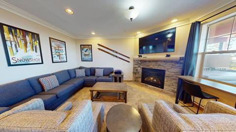 Black Bear Crossing 07