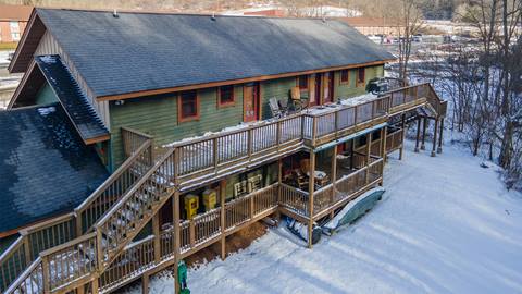 Hills Creek lodging at Snowshoe Mountain