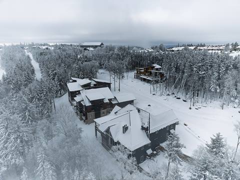 Red Spruce Exterior Winter Lodging