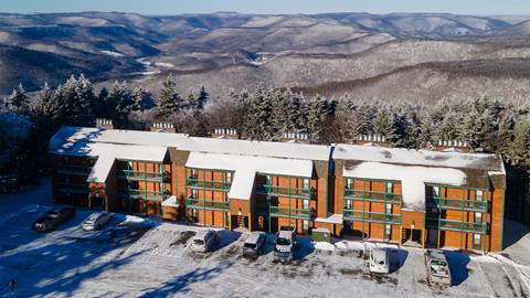 Ridgewood Lodging at Snowshoe Mountain