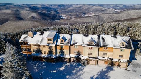 Shay's Landing Lodging at Snowshoe Mountain