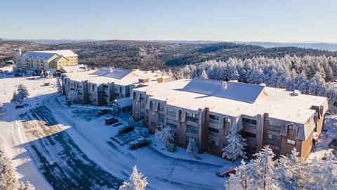 Snowcrest Lodging at Snowshoe Mountain