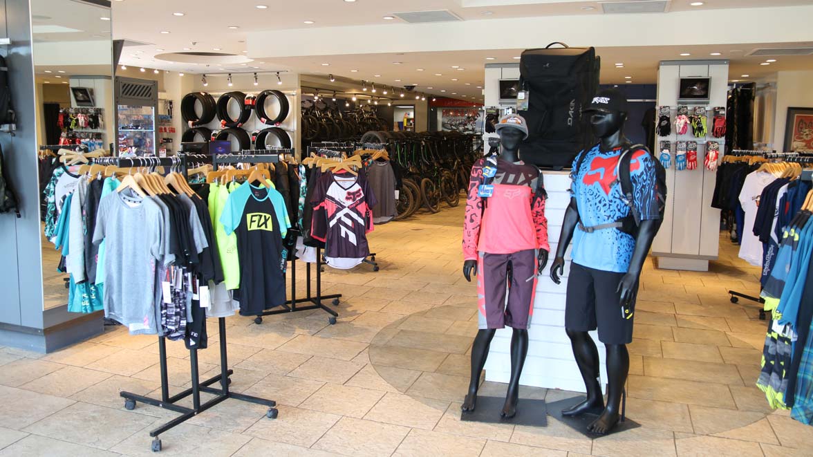 shops at snowshoe mountain