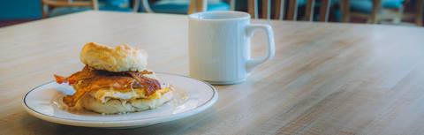 Discover the Raven Grille | Snowshoe Mountain