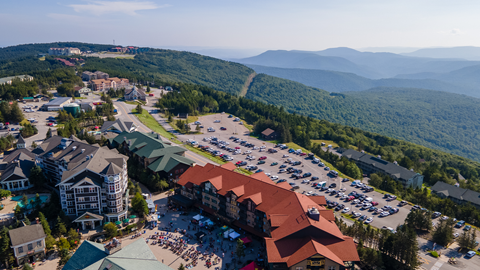 Summer Parking at Snowshoe Mountain