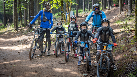 Work, Play, Get Paid | Snowshoe Mountain Employment