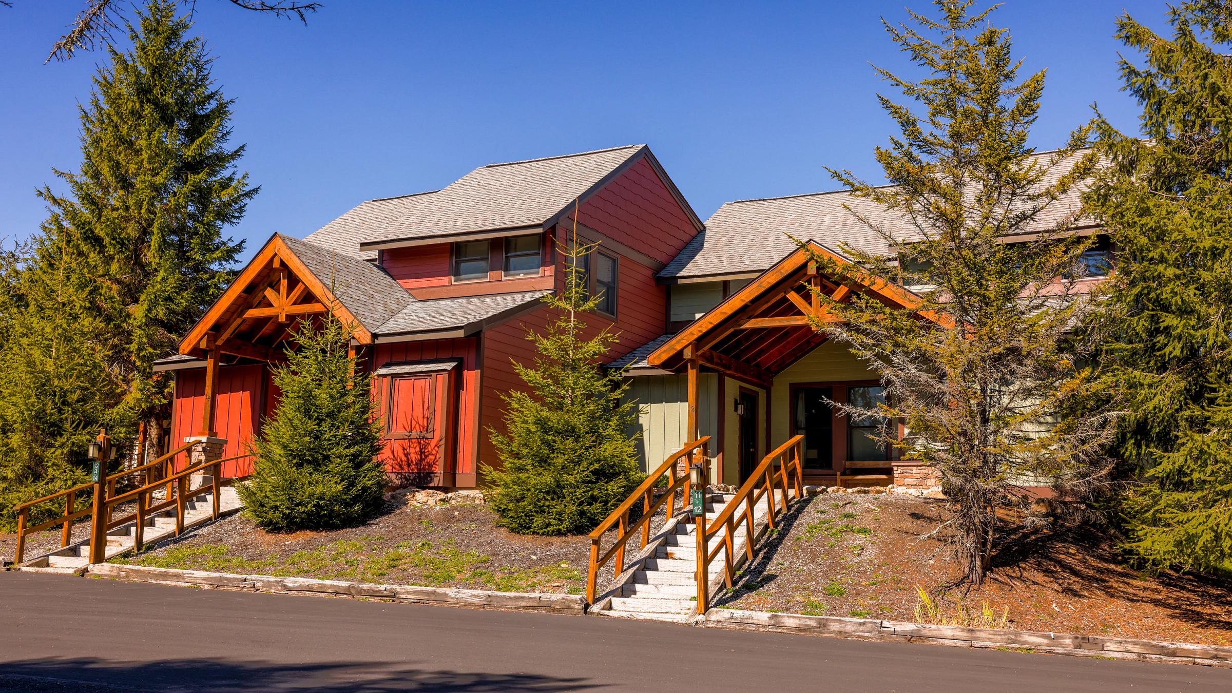 Treetop Snowshoe Mountain