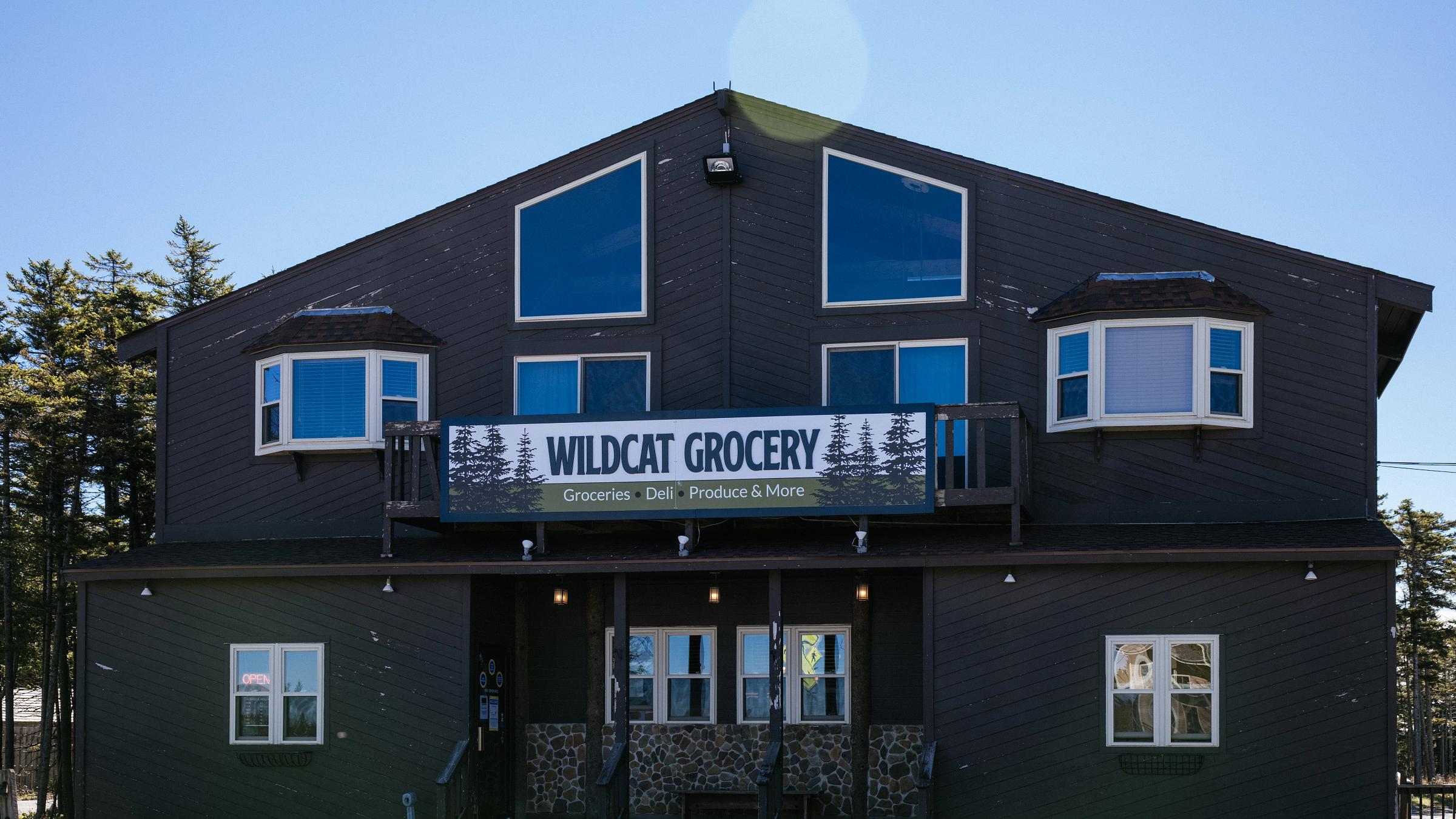Wildcat Grocery at Snowshoe Mountain Resort