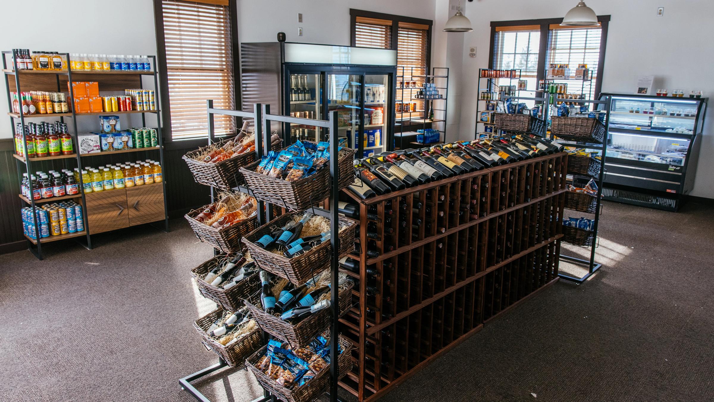 Hops, Vines, & Spirits Snowshoe Mountain